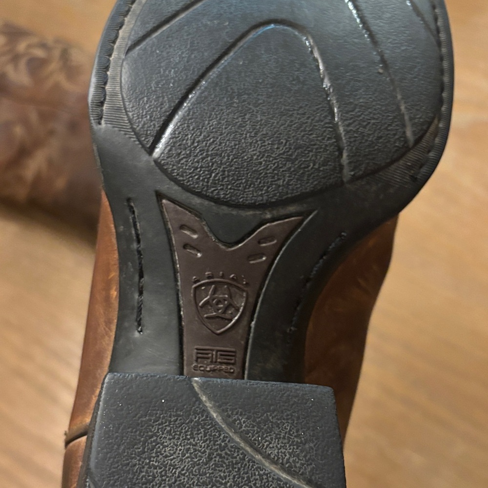 Ariat haritage Dark Brown Western Boots size 8.5 - Picture 9 of 9